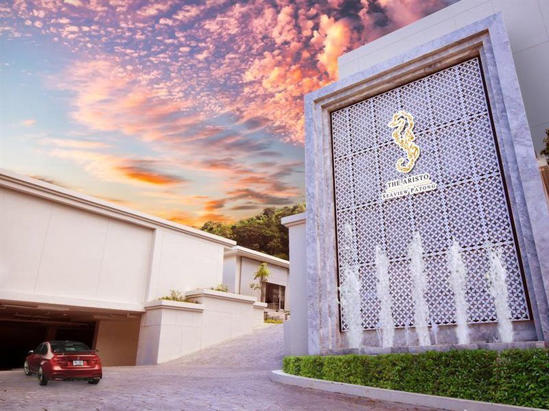 Hotel The Aristo Seaview Patong Exterior foto